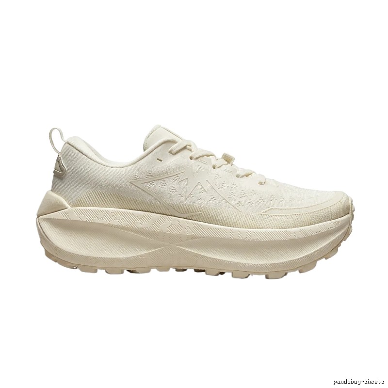 ASICS retro-style sports shoes (white)