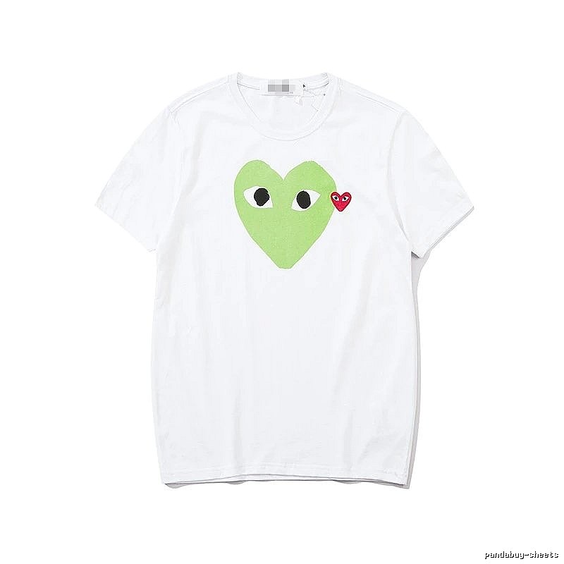 Comme des Garcons PLAY 2023-03 Green Style 2303 Heart Logo T-Shirt Airport Outfit