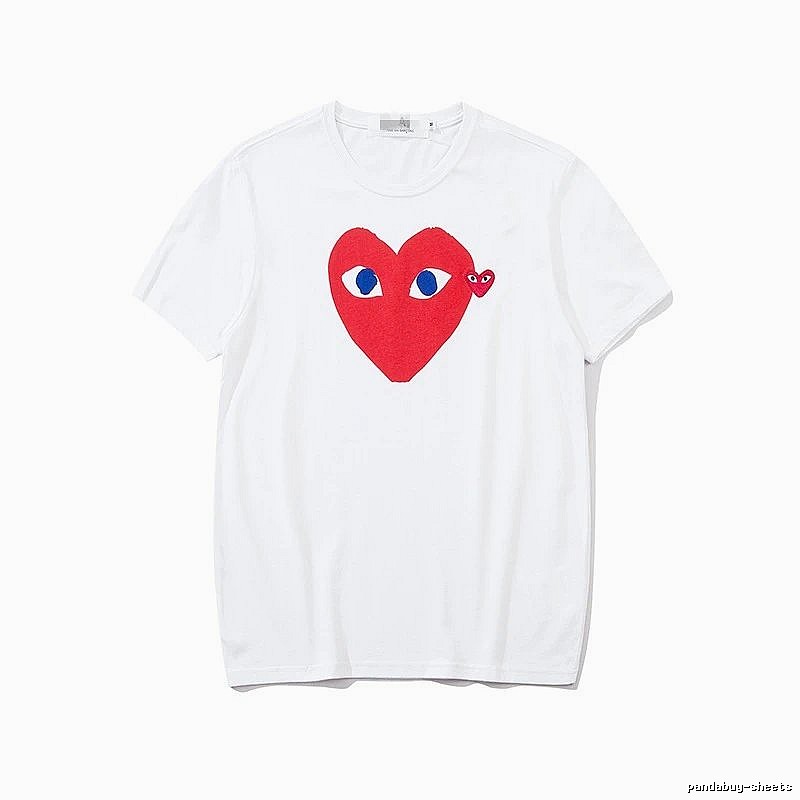 Comme des Garcons PLAY 2023-03 Red Style 2303 Heart Logo T-Shirt Smart Casual